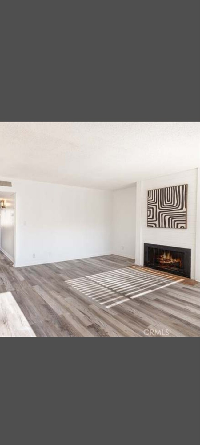 Photo - 8505 Columbus Ave Unidad #217 Rental