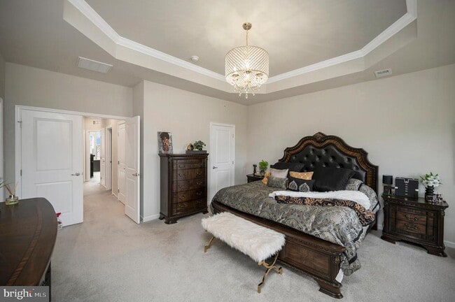 Photo - 7977 Independence Dr