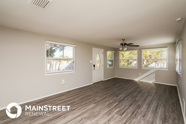 Photo - 10246 108th Ave N