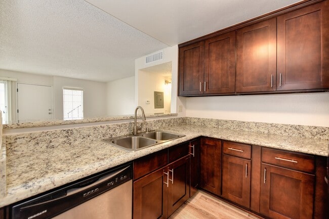 Photo - The Woods at Toluca Lake