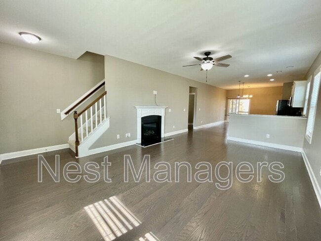 Photo - 385 Falls Creek Dr