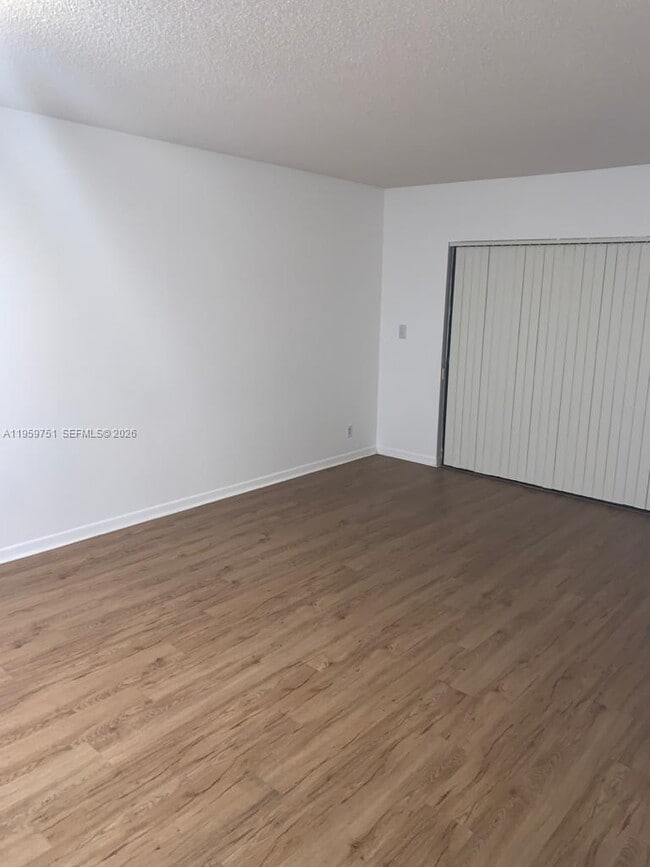 Photo - 8290 Lake Dr Unit 505