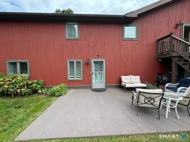 Photo - 55 White Oak Ln