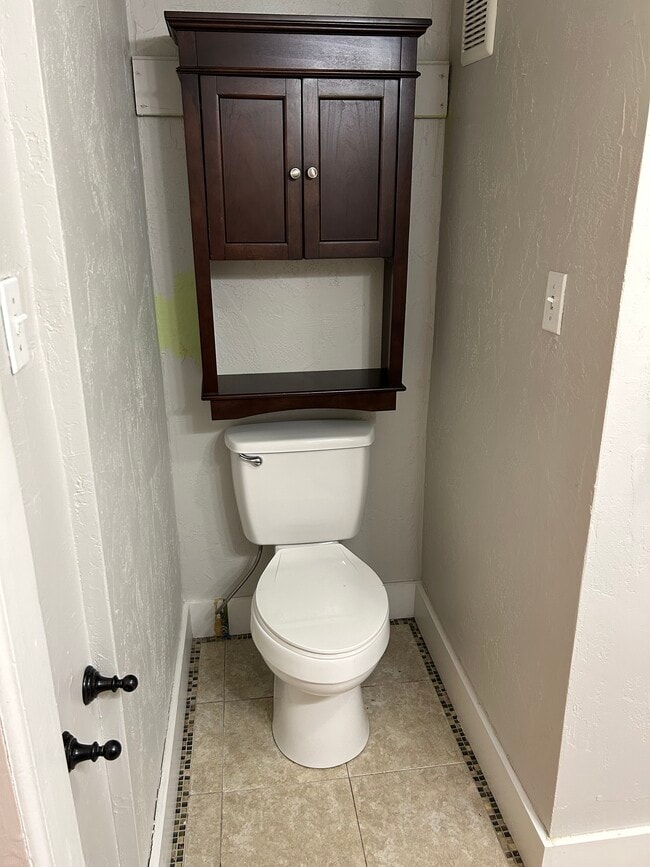 Photo - 417 Nicolet Blvd Unit Upper