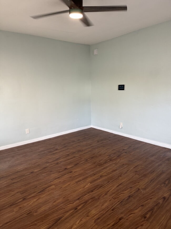 Photo - 1310 Pirl St