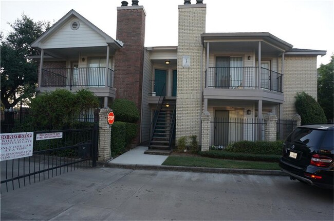 Photo - 2121 Hepburn St Condo Unit 302