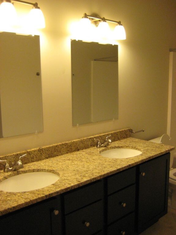 Building Photo - 715 W Clay St Unit B Rental