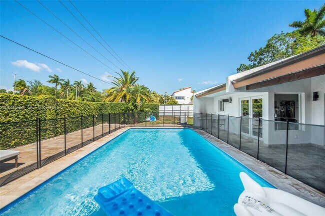 Photo - 5901 SW 56th Terrace