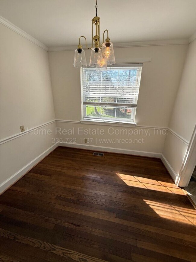 Photo - 806 N Avalon Rd Unit D