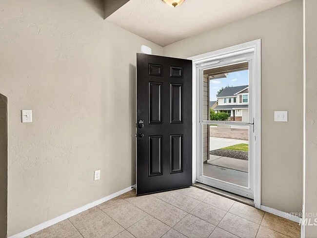 Photo - 4412 N Weston Ave
