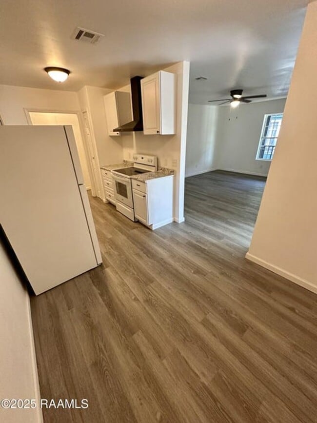 Photo - 216 Marigny Cir Unit B