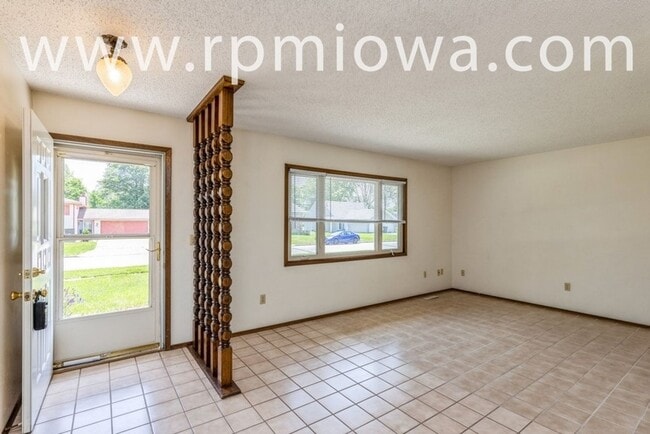 Photo - SHORT TERM LEASE!! 4 Bedroom, 2 Bath Home In Ames
