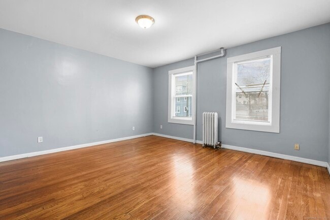 Photo - 38 Beacon St Unit 38A2