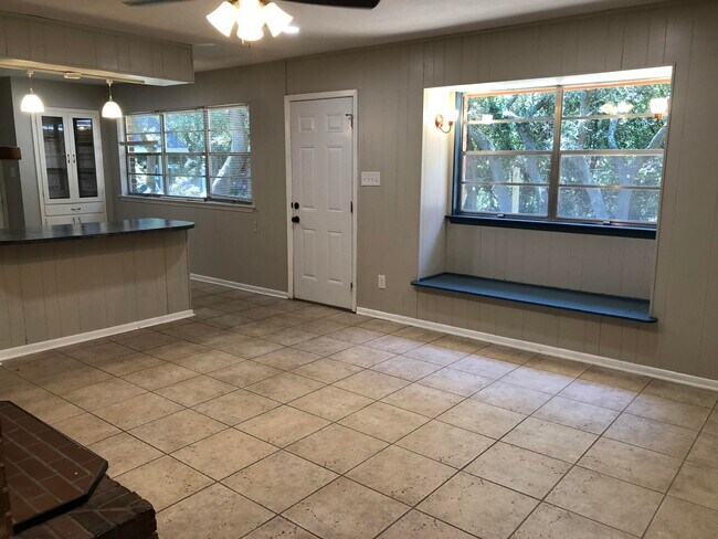 Photo - 6 Dogwood Ln