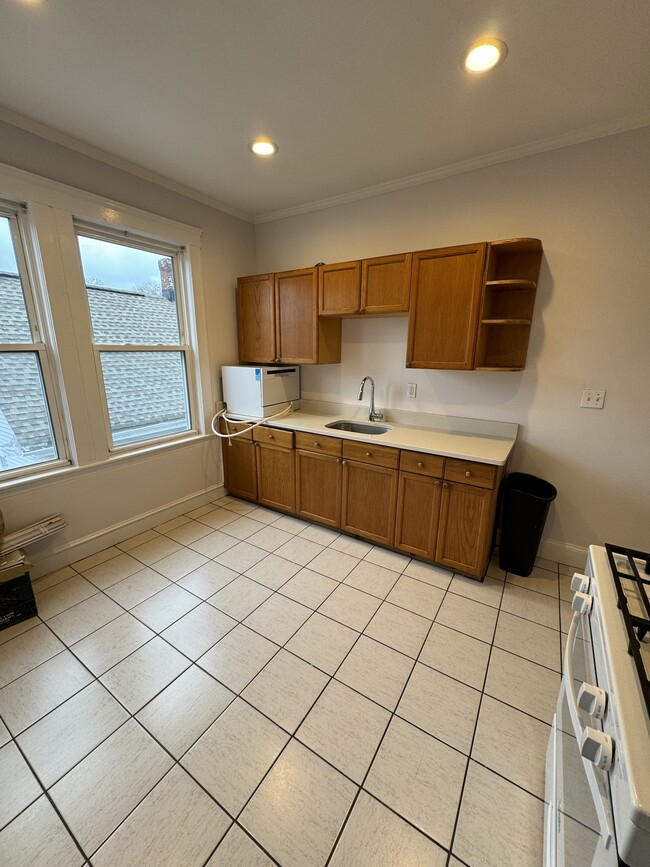 Photo - 82 Ballou Ave Townhome