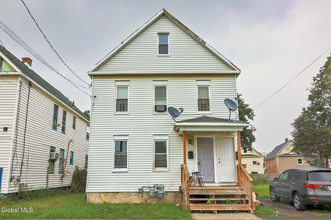 Building Photo - 111 Duane Ave Unit 1