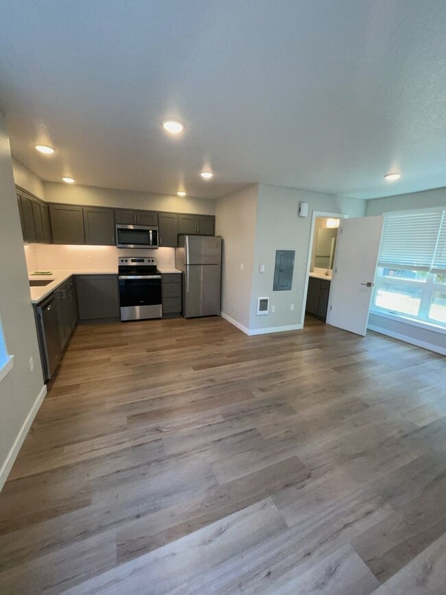 Photo - 8537-8537 N Saint Louis Ave Unit 8533-B