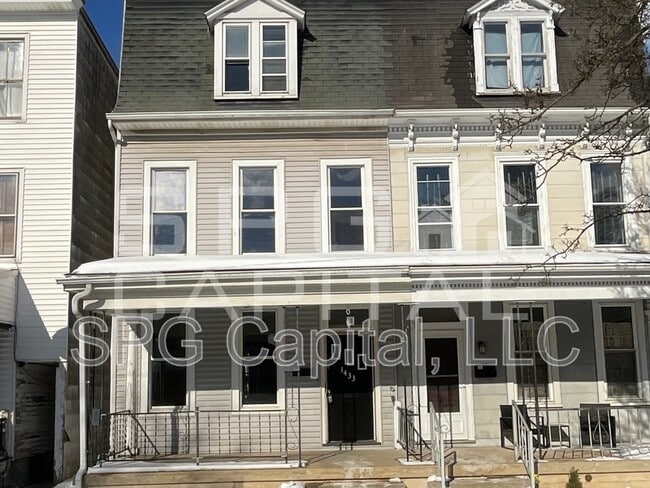 Building Photo - 1433 Monroe St