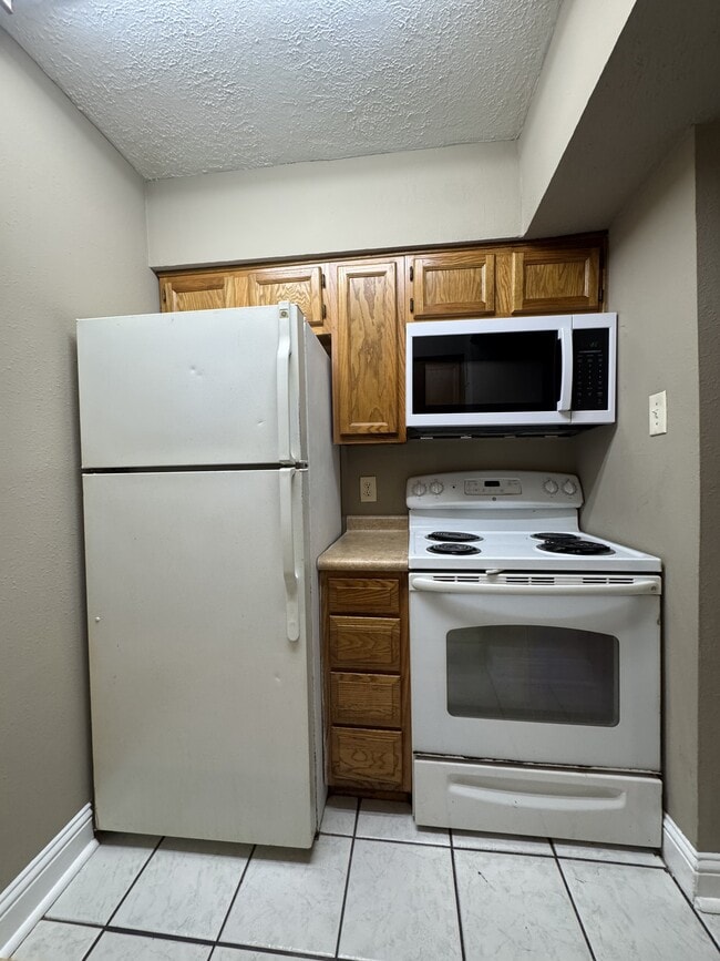 Photo - 4218 Hessmer Ave