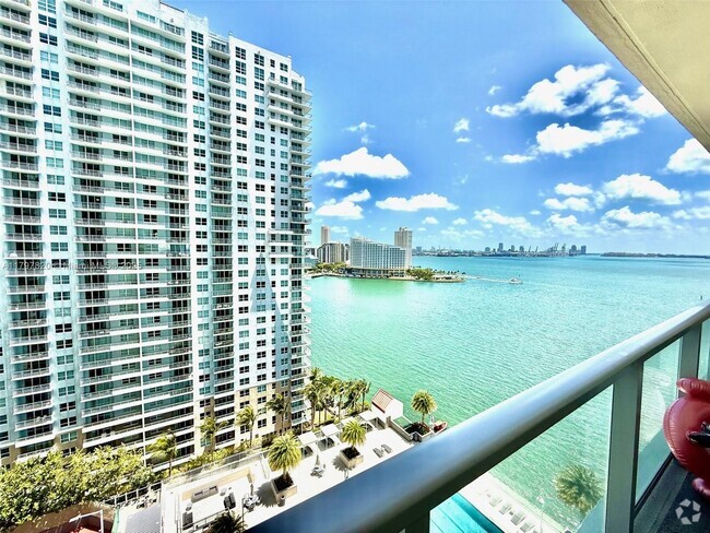 Building Photo - 1155 Brickell Bay Dr Rental