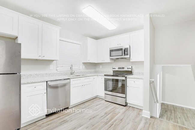 Photo - 3018 Battle Forrest Dr