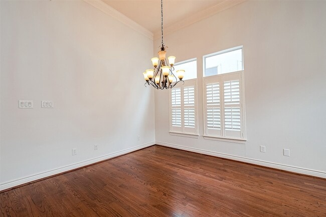 Photo - 5608 Kansas St