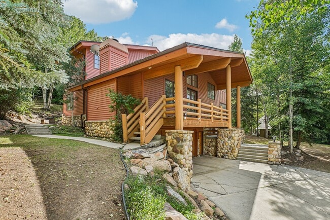 Photo - 3383 Big Spruce Way