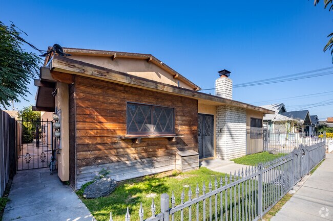 539 Saint Louis Ave, Long Beach