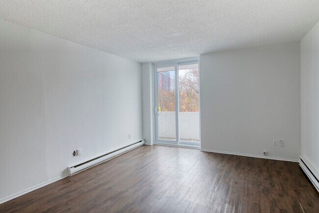 Photo - 1595 Rue Rachel E Unit 807
