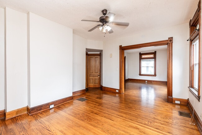 Photo - 1949 Hudson Ave Unidad 1