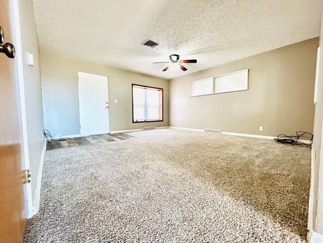 Photo - Spacious Home, Great Location