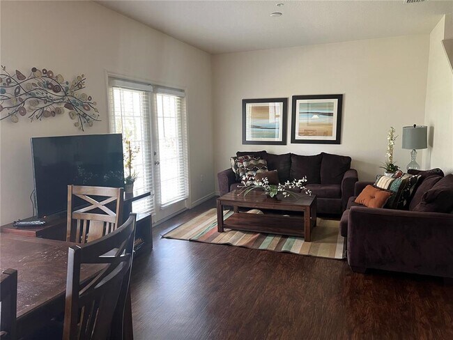 Photo - 2903 Edenshire Wy