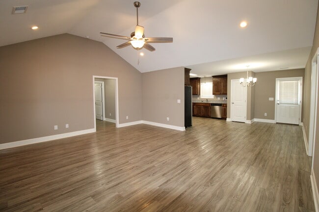 Photo - 2280 Equinox Ave