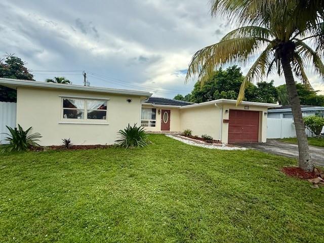 Building Photo - 7140 SW 16th St Rental