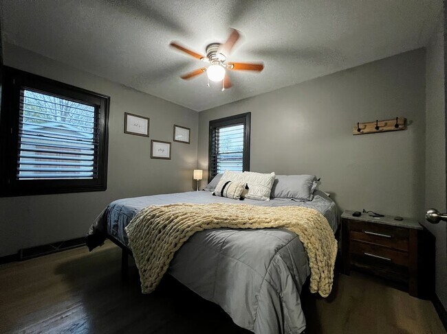 Photo - 3515 S 82nd St