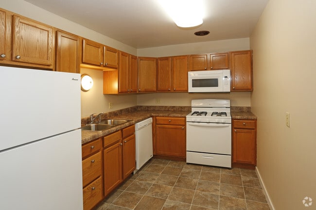 2BR, 1BA - Remodeled - Kitchen