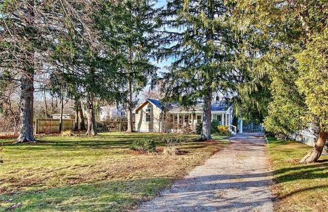 Photo - 18 Orchard Ave