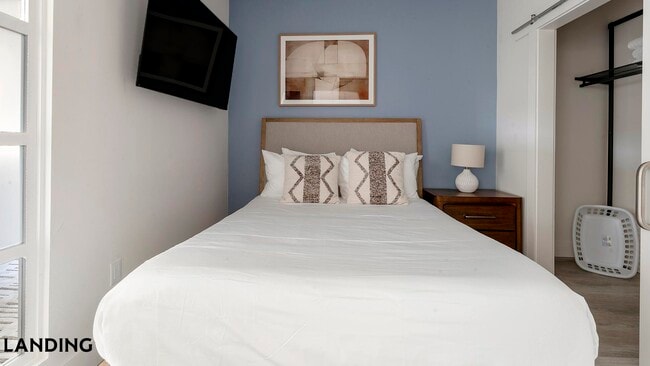 Photo - 2005 11th St NW Unidad 202