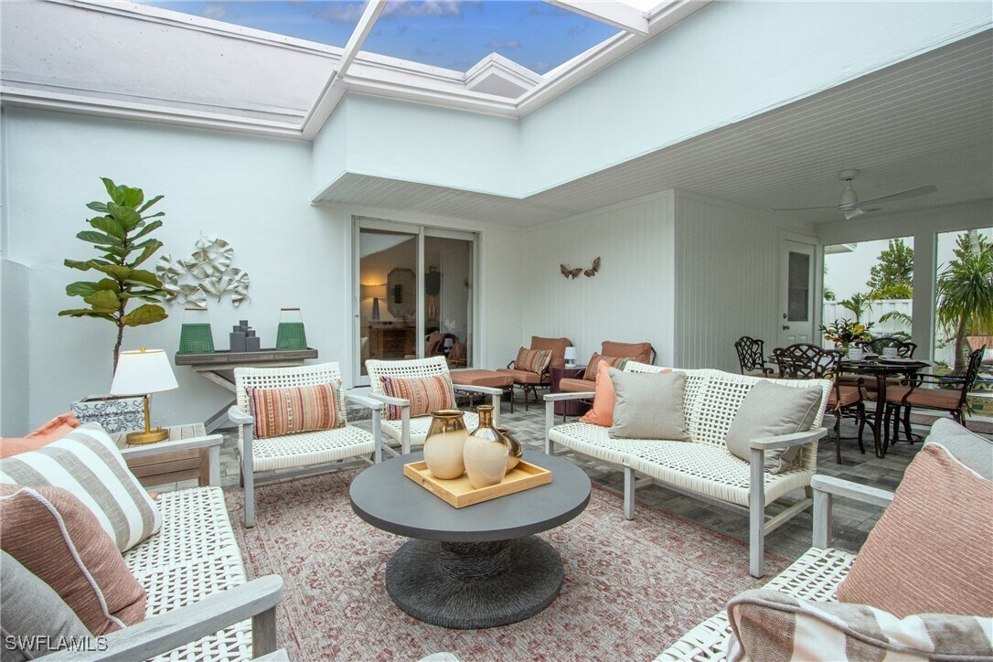 Photo - 359 2nd Ave N