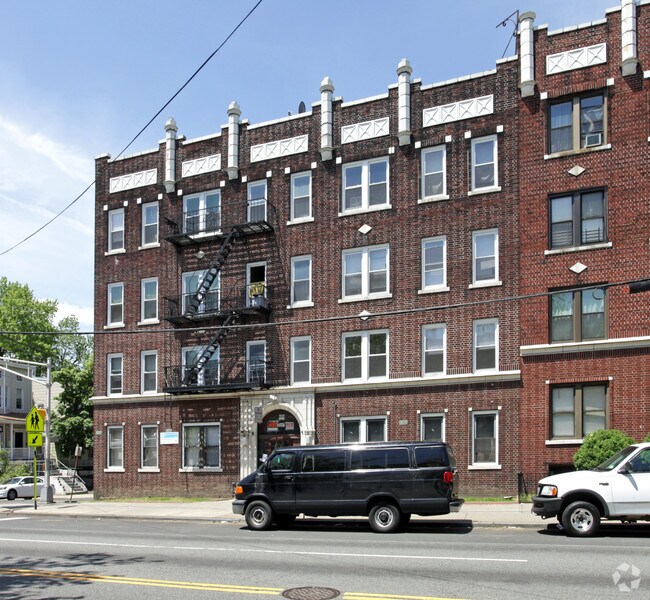 2267 John F Kennedy Blvd - 2267 John F Kennedy Blvd