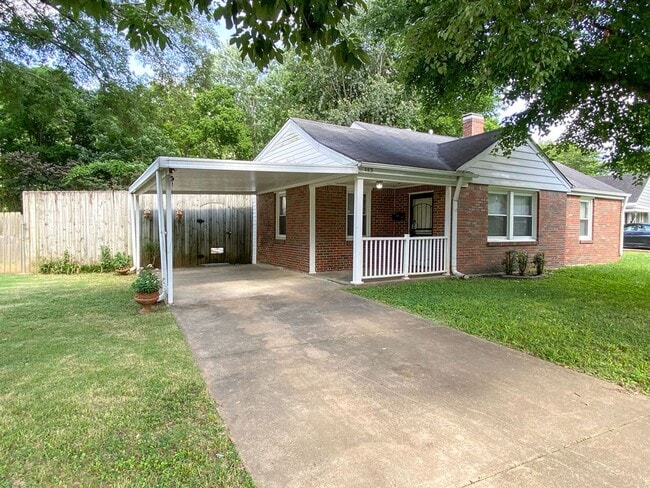 2 Bedroom, 1 Bathroom Near N Graham and Sa... - 2 Bedroom, 1 Bathroom Near N Graham and Sa... House