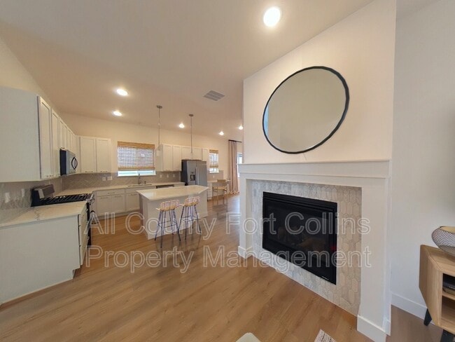 Photo - 5967 Rendezvous Pkwy