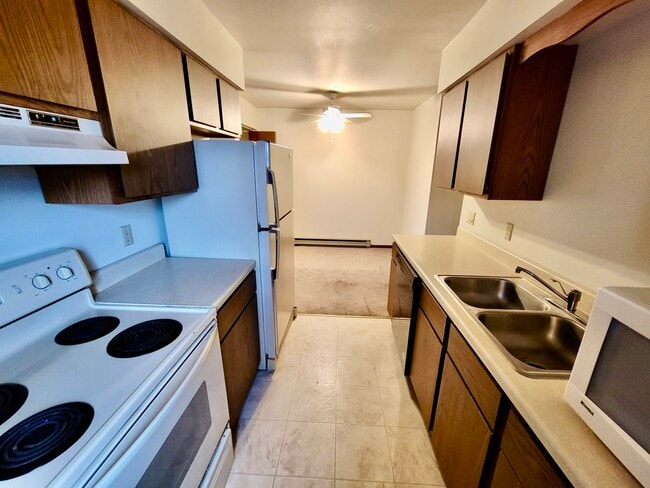 Photo - 3176 Ridgeway Ave Unidad #4