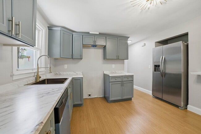 Photo - 44 Topsfield Cir