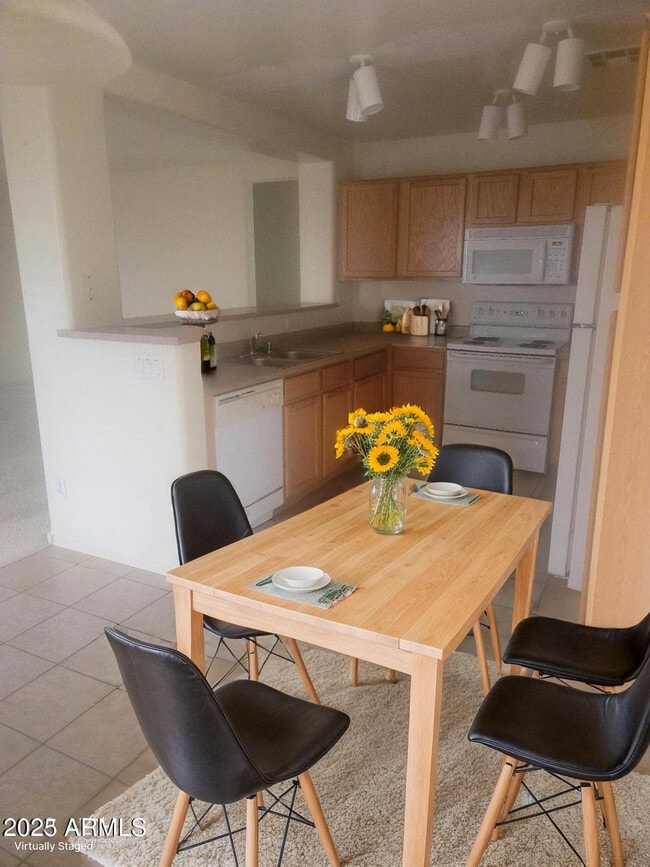 Photo - 22619 W Papago St