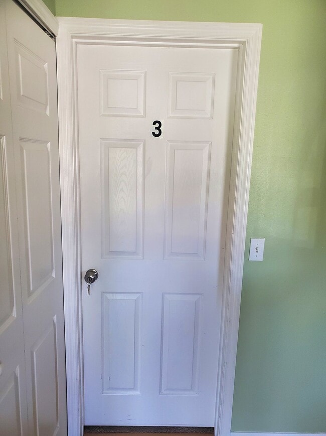 Photo - 11319 Nettlebrook St E