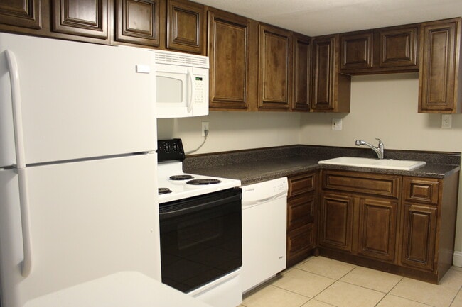 Photo - z-103125-Vanderbilt Place E 42nd