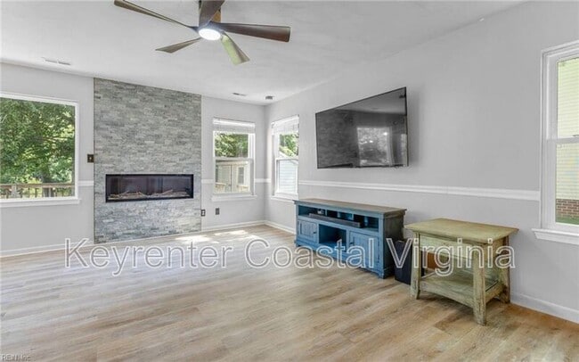 Photo - 180 Kristen Ln