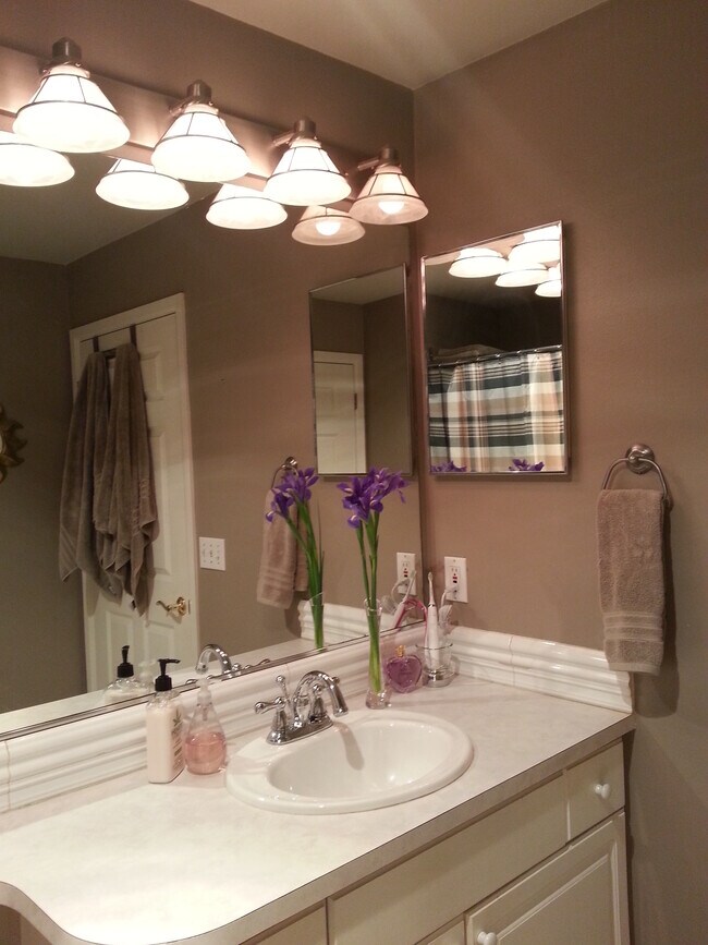 Photo - 1417 Queen Anne Ave N Unidad 303