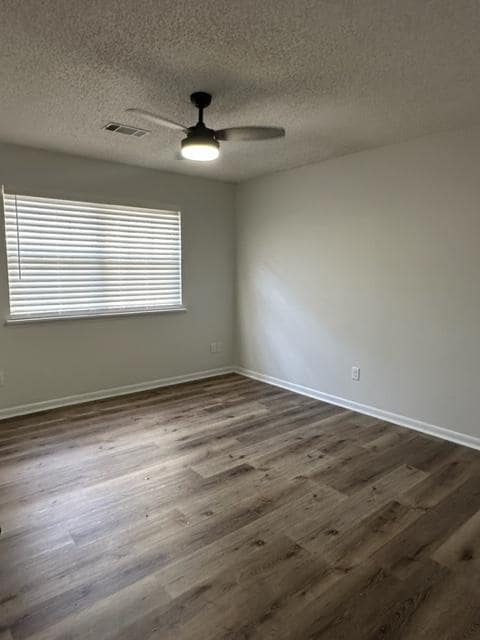 Photo - 402 Tallulah Trail